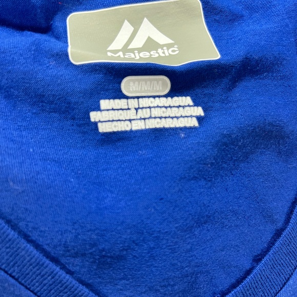 Phillies V-Neck T-shirt - Picture 11 of 11